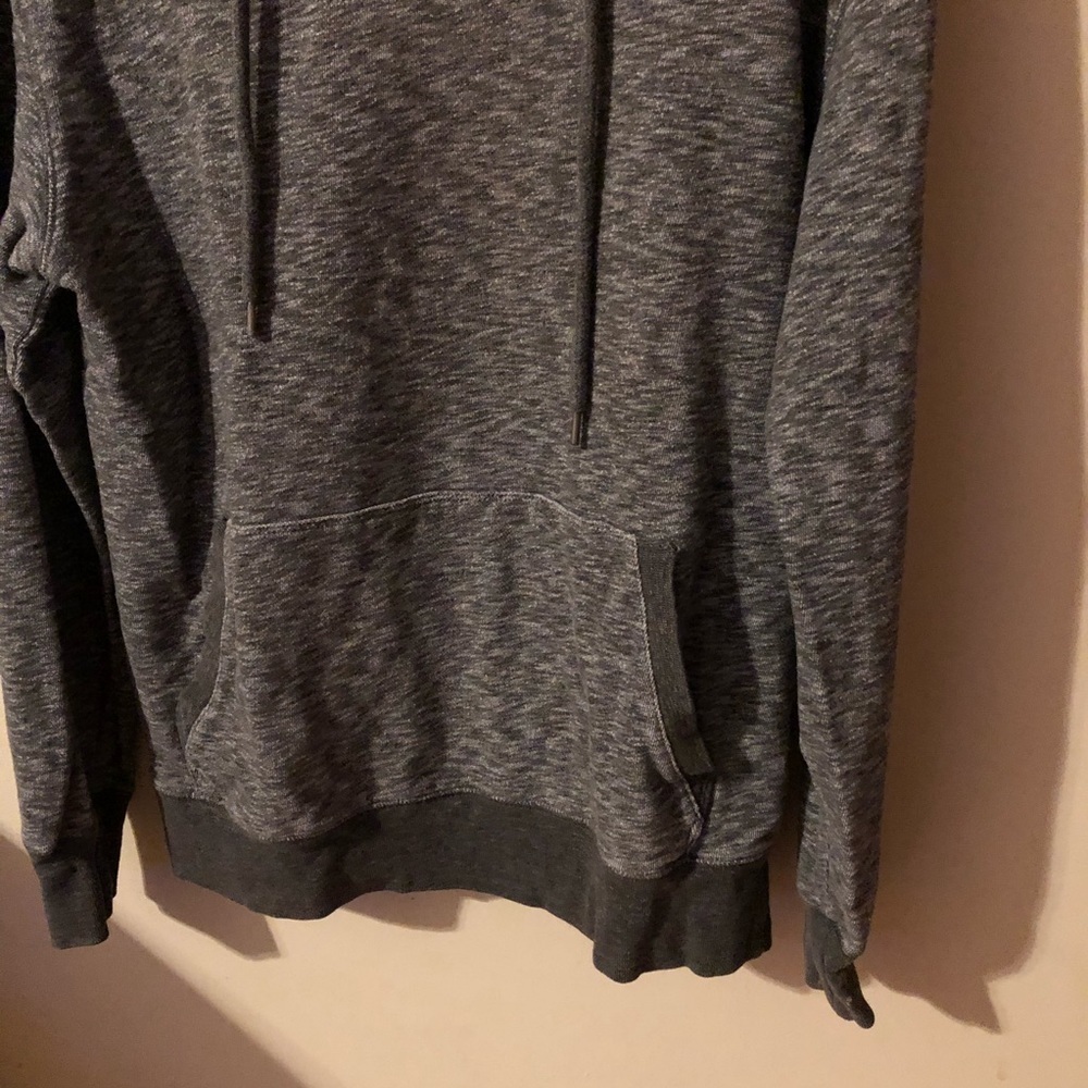 ⭐️ 3 For $15 Gap Sweater - Picture 3 of 5